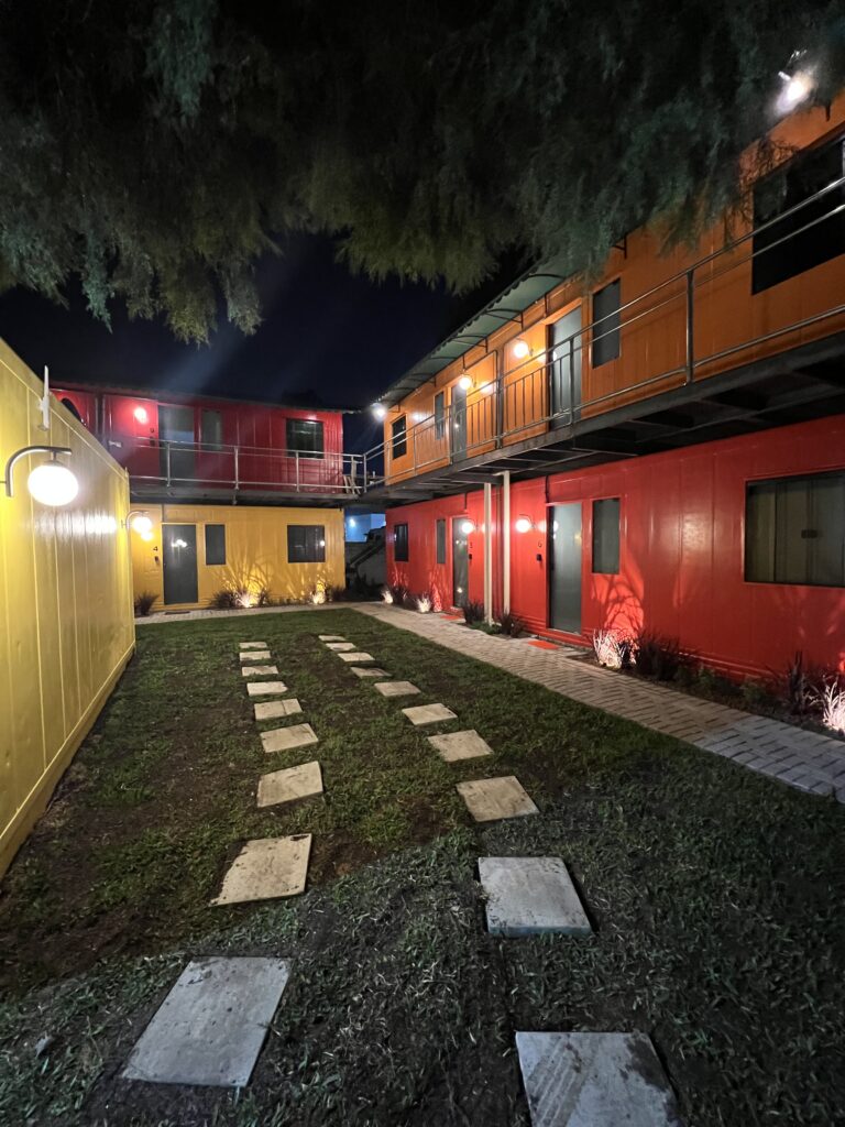 casas e kitnet modulares em container em itajaí SC